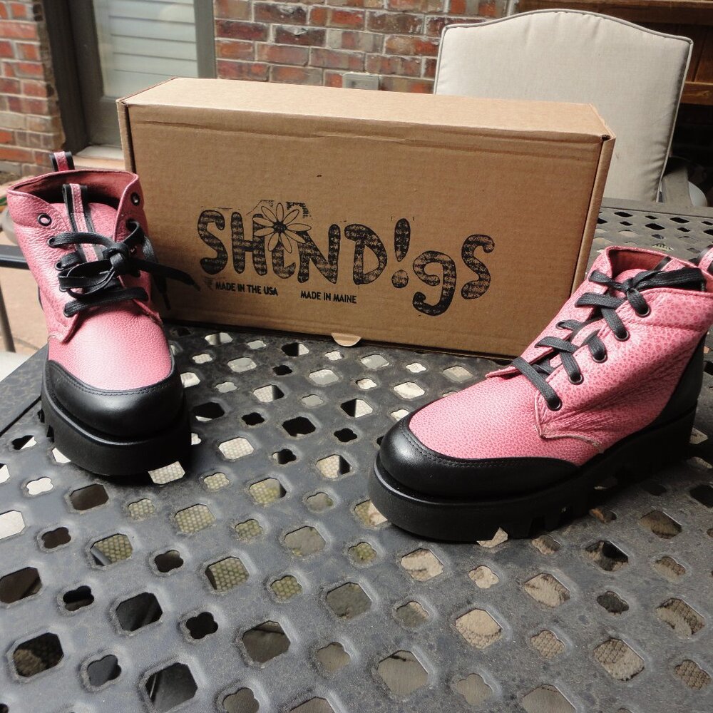 SHINDIGS Women's Pink Leather Hiking Boots Size 7B with Original Box - Picture 4 of 10